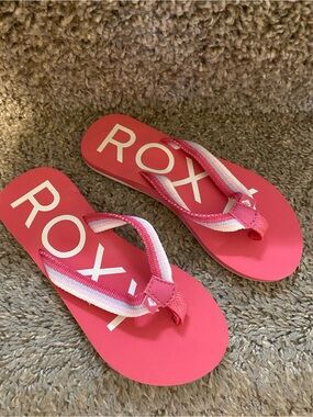Roxy Girls Hot Pink Flip Flops with White Logo